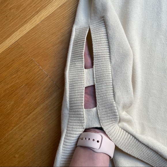 La Fee Verte Anthroplogie Long stretch ivory sweater turtleneck tunic - Picture 2 of 10